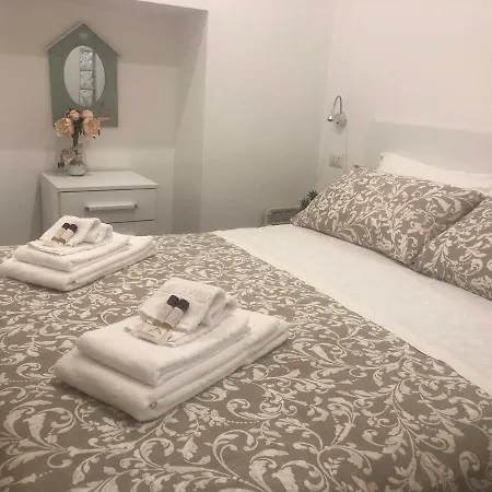 Protea House דירה
