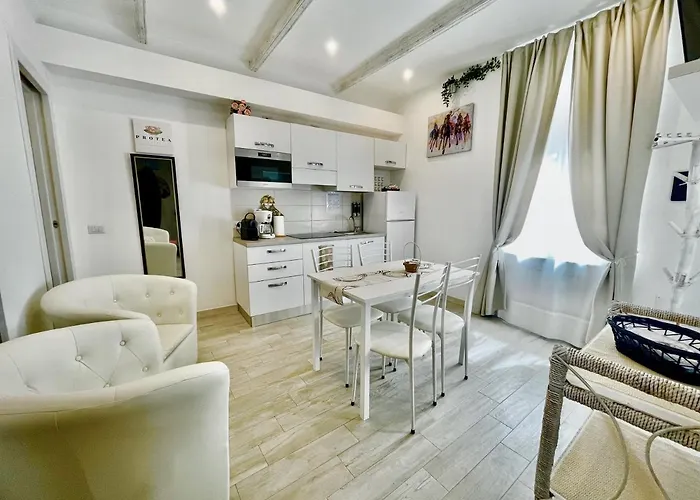 Protea House Альгеро