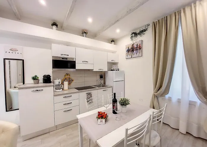 Protea House * Альгеро