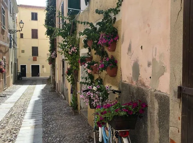 Апартаменты Protea House Альгеро